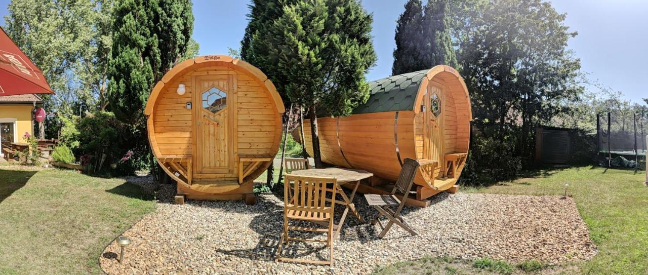 Barrel -Schlafen Im Fass Hotel Gorleben Bagian luar foto